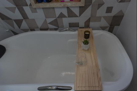 Casa à venda com 489m², 2 quartos e 1 vagaBanheiro da Suíte 2