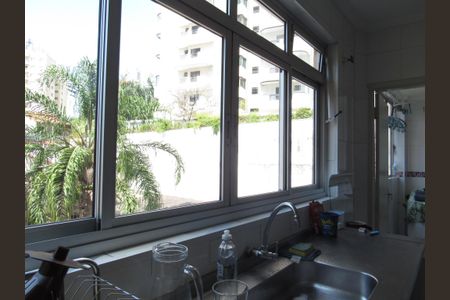 Apartamento para alugar com 67m², 2 quartos e 1 vagaCozinha