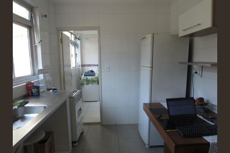 Apartamento para alugar com 67m², 2 quartos e 1 vagaCozinha