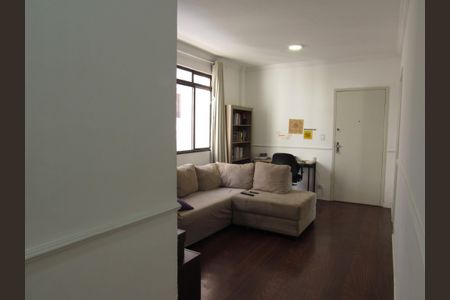 Apartamento para alugar com 67m², 2 quartos e 1 vagaSala