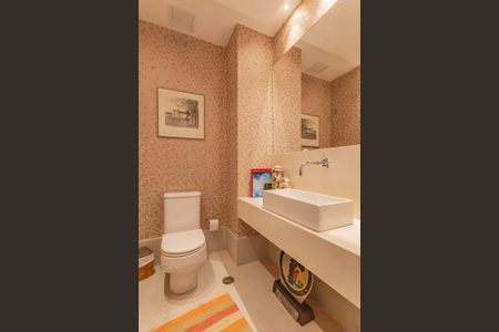 Apartamento à venda com 365m², 4 quartos e 6 vagasLavabo