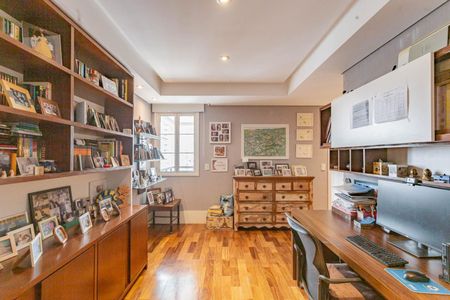 Apartamento à venda com 365m², 4 quartos e 6 vagasEscritório