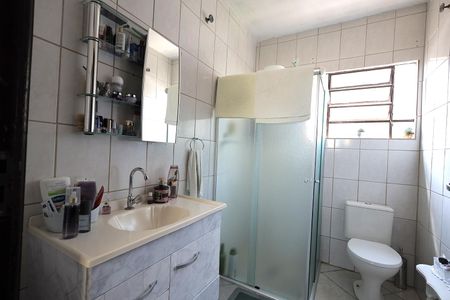 Casa à venda com 350m², 5 quartos e 4 vagasBanheiro 1