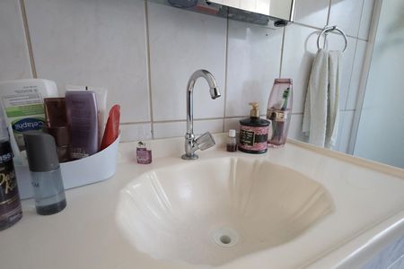 Casa à venda com 350m², 5 quartos e 4 vagasBanheiro 1