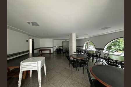 Apartamento à venda com 202m², 4 quartos e 2 vagasSalão de jogos