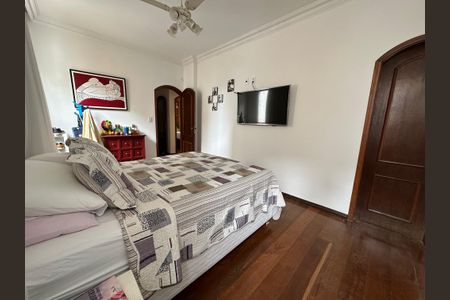 Apartamento à venda com 202m², 4 quartos e 2 vagasQuarto
