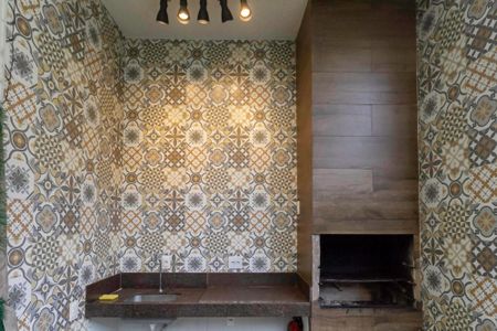 Apartamento à venda com 75m², 3 quartos e 2 vagas Apartamento à venda com 75m², 3 quartos e 2 vagasÁrea comum - Churrasqueira