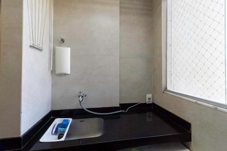 Apartamento à venda com 75m², 3 quartos e 2 vagas Apartamento à venda com 75m², 3 quartos e 2 vagasÁrea de Serviço