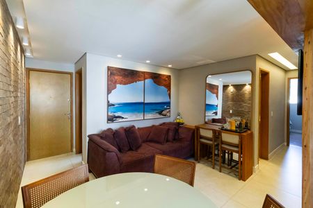 Apartamento à venda com 75m², 3 quartos e 2 vagas Apartamento à venda com 75m², 3 quartos e 2 vagasSala