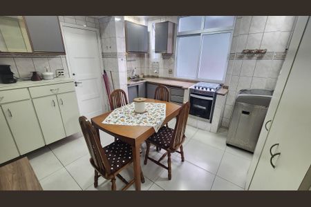 Apartamento para alugar com 102m², 2 quartos e sem vagaCozinha