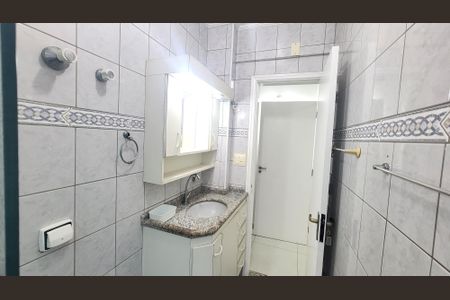 Apartamento para alugar com 102m², 2 quartos e sem vagaBanheiro da Suíte