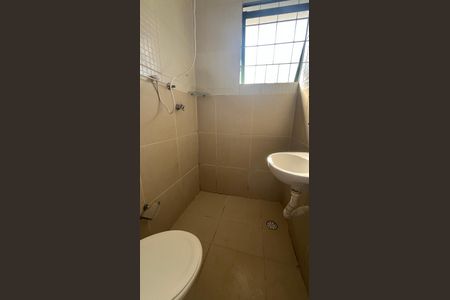 Banheiro de kitnet/studio para alugar com 1 quarto, 17m² em Cidade Universitária, Campinas