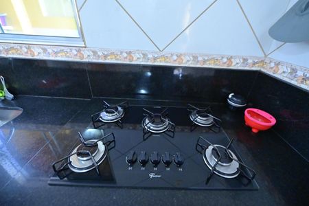 Casa de condomínio para alugar com 290m², 4 quartos e 6 vagasCozinha