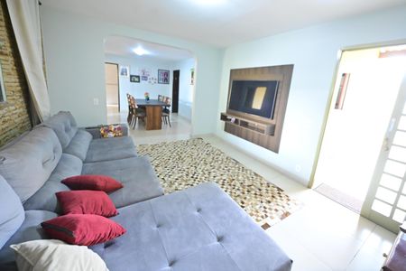 Casa de condomínio para alugar com 290m², 4 quartos e 6 vagasSala 1