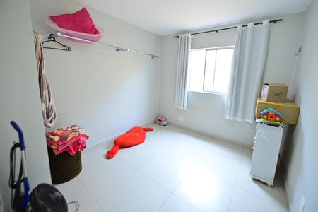 Casa de condomínio para alugar com 290m², 4 quartos e 6 vagasQuarto 1