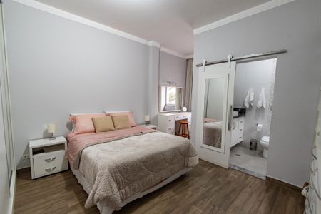 Casa à venda com 160m², 3 quartos e 1 vagaSuíte