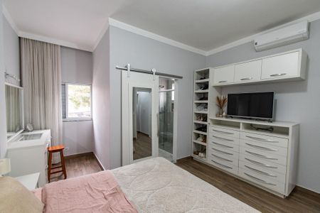 Casa à venda com 160m², 3 quartos e 1 vagaSuíte