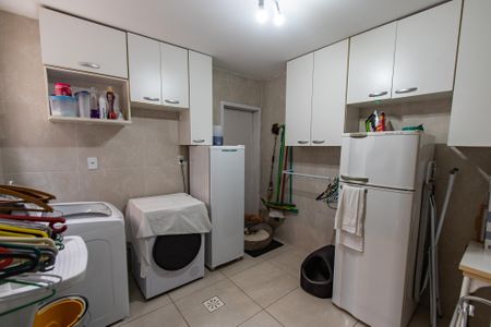 Casa à venda com 160m², 3 quartos e 1 vagaLavanderia