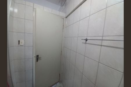Banheiro Social de apartamento para alugar com 1 quarto, 40m² em Boa Vista, São Vicente