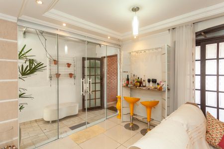 Sala de casa para alugar com 3 quartos, 150m² em Jardim Regis, São Paulo