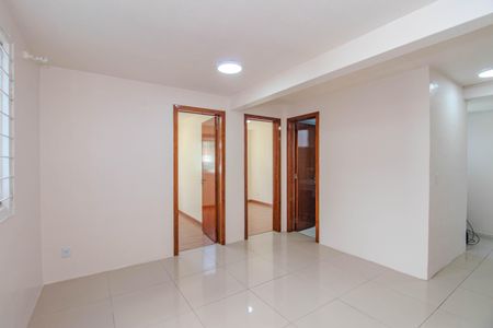 Sala de apartamento para alugar com 2 quartos, 42m² em Parque Santa Fé, Porto Alegre