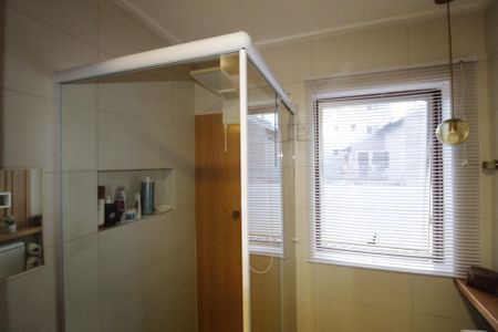 Casa à venda com 340m², 4 quartos e 4 vagasBanheiro da Suíte 