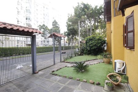 Casa à venda com 340m², 4 quartos e 4 vagasFachada