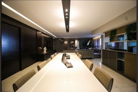 Apartamento à venda com 274m², 4 quartos e 5 vagas Apartamento à venda com 274m², 4 quartos e 5 vagasSala