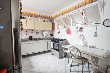 Apartamento para alugar com 230m², 4 quartos e 2 vagasCozinha