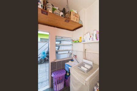 Casa à venda com 190m², 2 quartos e 4 vagas Casa à venda com 190m², 2 quartos e 4 vagasÁrea de Serviço