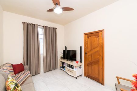 Casa à venda com 190m², 2 quartos e 4 vagas Casa à venda com 190m², 2 quartos e 4 vagasSala