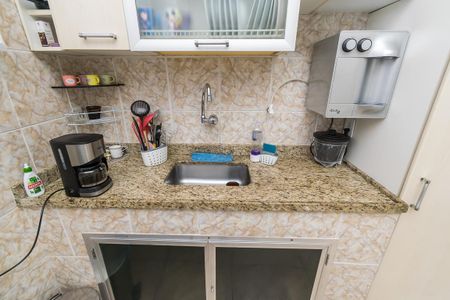 Casa à venda com 190m², 2 quartos e 4 vagas Casa à venda com 190m², 2 quartos e 4 vagasCozinha