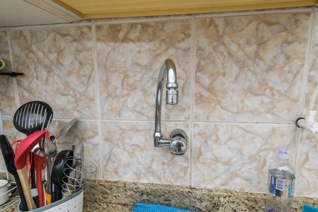 Casa à venda com 190m², 2 quartos e 4 vagas Casa à venda com 190m², 2 quartos e 4 vagasCozinha - Torneira