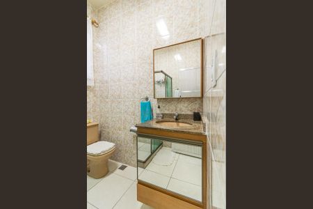 Casa à venda com 190m², 2 quartos e 4 vagas Casa à venda com 190m², 2 quartos e 4 vagasBanheiro