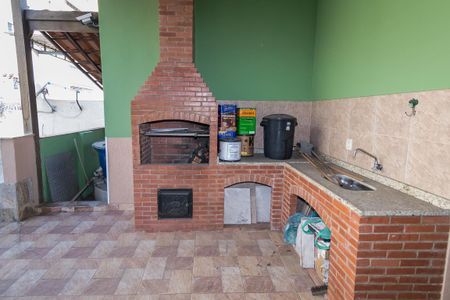 Casa à venda com 190m², 2 quartos e 4 vagas Casa à venda com 190m², 2 quartos e 4 vagasTerraço - Churrasqueira