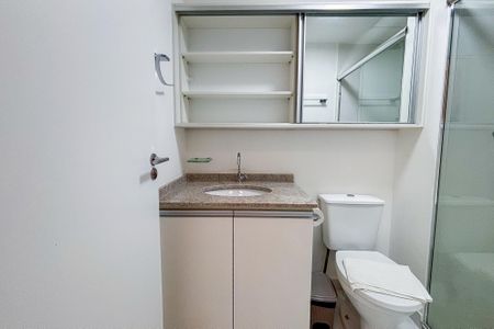 Studio para alugar com 25m², 1 quarto e sem vaga Studio para alugar com 25m², 1 quarto e sem vagaBanheiro Social