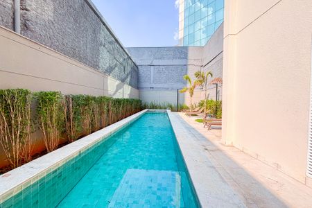 Studio para alugar com 25m², 1 quarto e sem vaga Studio para alugar com 25m², 1 quarto e sem vagaÁrea comum - Piscina