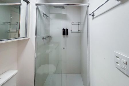 Studio para alugar com 25m², 1 quarto e sem vaga Studio para alugar com 25m², 1 quarto e sem vagaBanheiro Social