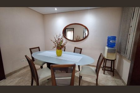 Casa à venda com 249m², 4 quartos e 4 vagasCopa