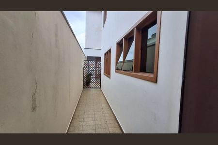 Casa à venda com 249m², 4 quartos e 4 vagasQuintal