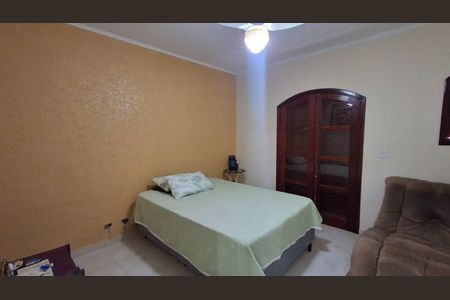 Casa à venda com 249m², 4 quartos e 4 vagasQuarto 3
