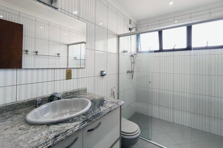 Apartamento à venda com 110m², 3 quartos e 2 vagas Apartamento à venda com 110m², 3 quartos e 2 vagasBanheiro Social