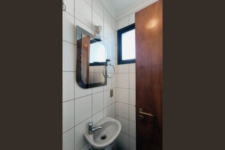 Apartamento à venda com 110m², 3 quartos e 2 vagas Apartamento à venda com 110m², 3 quartos e 2 vagasBanheiro de Serviço