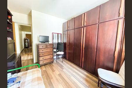 Apartamento à venda com 77m², 2 quartos e 1 vaga Apartamento à venda com 77m², 2 quartos e 1 vagaQuarto 1