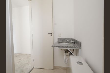 Apartamento à venda com 64m², 2 quartos e 2 vagasBanheiro da Suíte 2