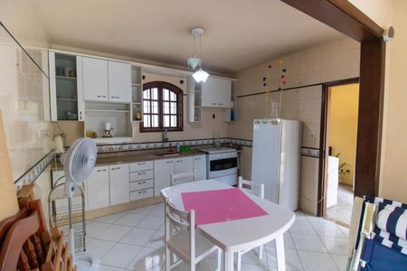 Casa à venda com 96m², 4 quartos e sem vagaCozinha