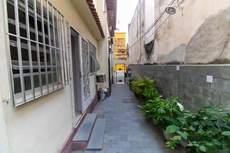 Casa à venda com 96m², 4 quartos e sem vagaÁrea externa