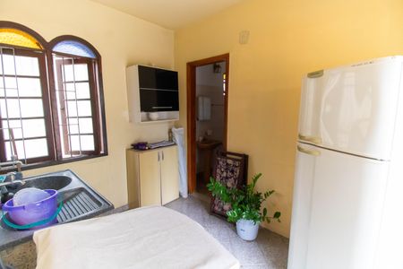 Casa à venda com 96m², 4 quartos e sem vagaÁrea de Serviço