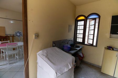 Casa à venda com 96m², 4 quartos e sem vagaÁrea de Serviço