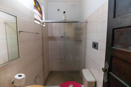 Casa à venda com 96m², 4 quartos e sem vagaBanheiro de serviço